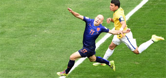 Doble error del rbitro en el Brasil-Holanda