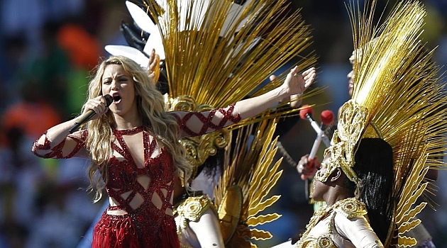Shakira shakes the Maracan