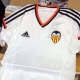 La nueva camiseta del
Valencia, al descubierto