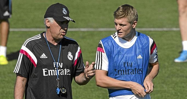 Kroos in the driving seat