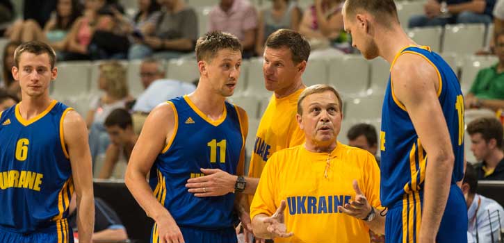 El baloncesto como osis en tiempos de guerra en Ucrania