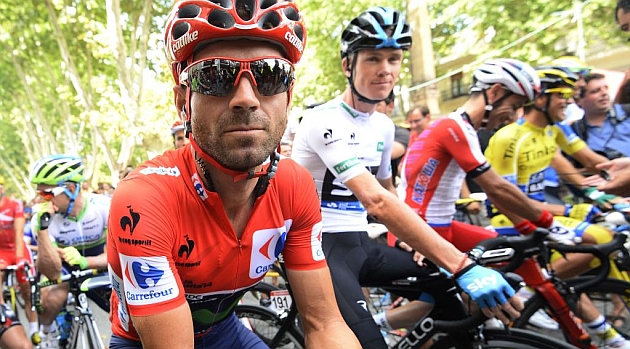 Alejandro Valverde antes de tomar la salida de la 8 etapa. AFP