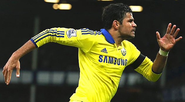 Diego Costa double helps Chelsea crush Everton