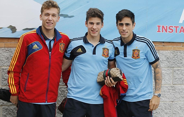 Rubn Blanco (19), Santi Mina (18) y David Costas (18), en una concentracin con la seleccin sub 19.