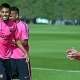 Messi e Iniesta se entrenan a menor ritmo