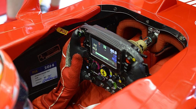La FIA recula 'in extremis' con la radio