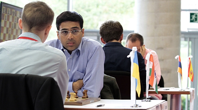 Anand, ganador a falta de una jornada tras empatar con Ponomariov