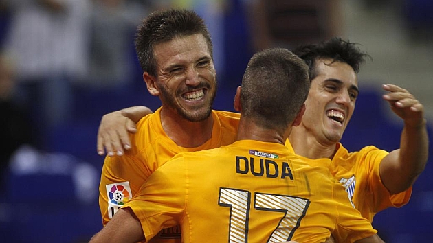 Duda celebra con Camacho el gol anotado al Espanyol. Foto: Francesc Adelantado
