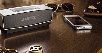 Apple retira productos de Bose de sus tiendas