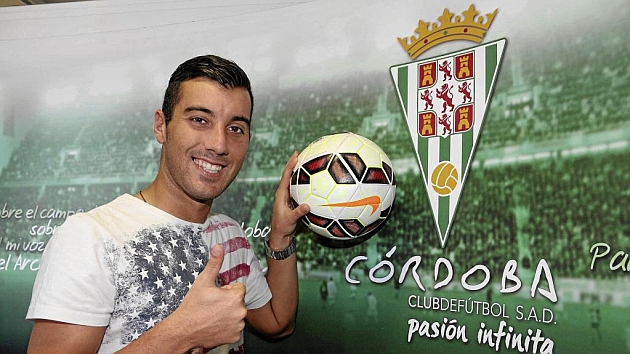 Borja Garca (24) durante una entrevista en el estadio del Crdoba. Foto: Larrea