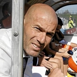 Zidane acelera su formacin como entrenador profesional en Rennes