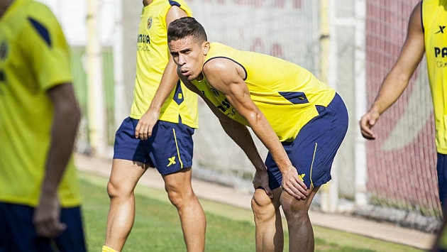 Gabriel Armando (24) durante un entrenamiento del Villarreal. Foto: Carme Ripolles