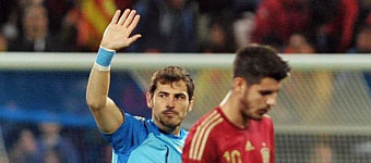Casillas ya es el jugador con
más victorias en la Eurocopa