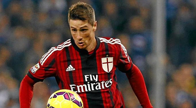Torres, durante un duelo de esta temporada con el Milan / MARCA