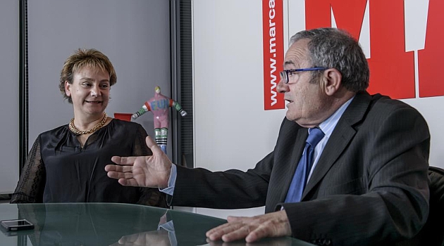 Luis Sabalza y Eva Blanco, durante la visita a Marca / Diego G. Souto