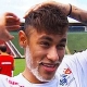 Neymar vuelve a divertirse por una buena causa