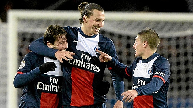 Zlatan y Verratti celebrando un gol de Maxwell con el PSG / AFP