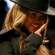Beyonce encuentra en Shay Mitchell una candidata a derrocarla del trono de Brooklyn