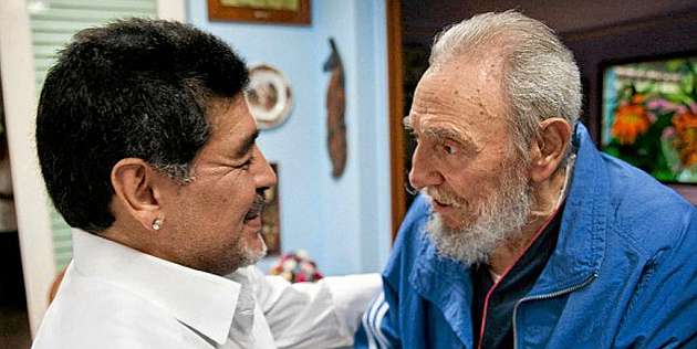 Fidel Castro 'demuestra' que est vivo con una carta a Maradona