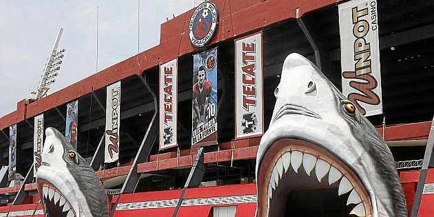 Multa para los Tiburones Rojos por exceso de aforo ante Cruz Azul