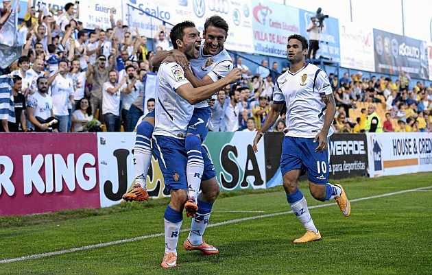 Borja y Eldin celebran uno de los goles marcados al Alcorcn. / Juan Aguado