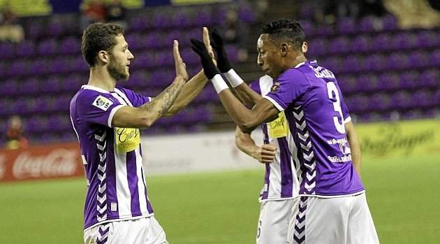 Timor y Mojica celebran un gol en Zorrilla esta temporada / Csar Minguela (Marca)