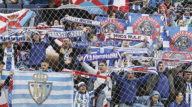 Aficionados de la Deportiva Ponferradina en Lugo / Luis Portela (Marca)