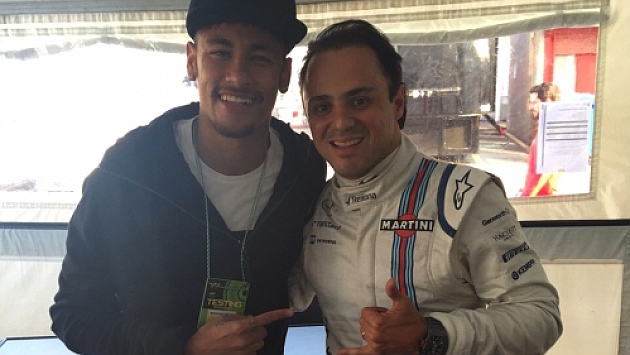 Neymar charla con Massa en el box de Williams