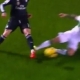 Brutal falta de Aarn a Bale que se qued en amarilla