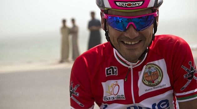 Rafa Valls durante la ltima etapa del Tour de Omn. AFP