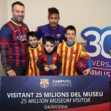 Neymar recibe a los visitantes nmero 25 millones del Museo del Barcelona