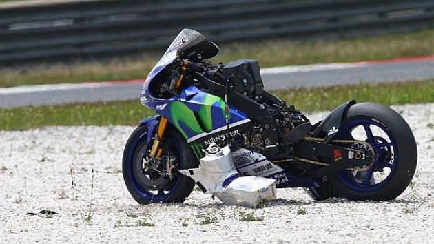 As qued la Yamaha de Jorge Lorenzo tras el accidente