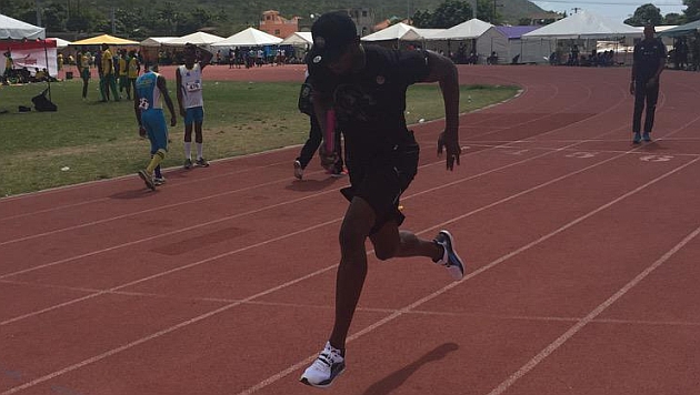 Bolt abre su temporada en una prueba de relevos