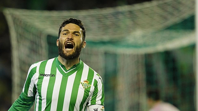 Jorge Molina celebra con rabia su gol al Girona. RAMN NAVARRO