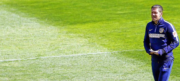 Simeone, en pleno entrenamiento / Foto: Pablo Garca. MARCA