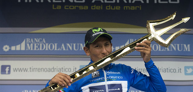 Felicidad en el podio final de la Tirreno-Adritico. Foto: ANSA / DAL ZENNARO - PERI