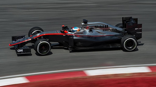 Fernando Alonso, 16 en su debut con McLaren