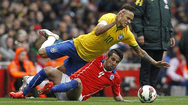 Neymar: No se puede hablar de ftbol, slo de agresividad