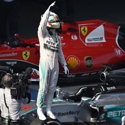 Hamilton imparable, Alonso roza los puntos