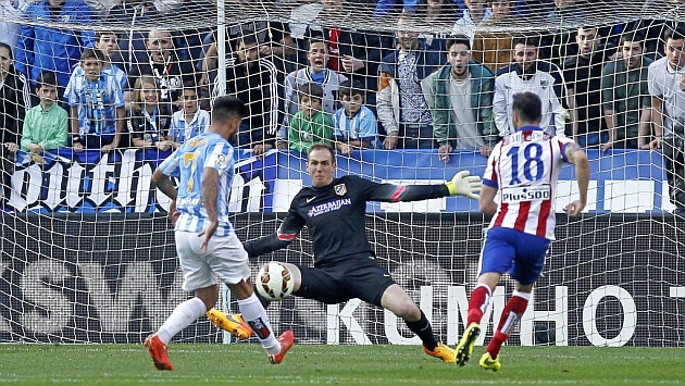 Samu Garca, marcando un gol al Atltico de Madrid. Foto: Ramn Navarro