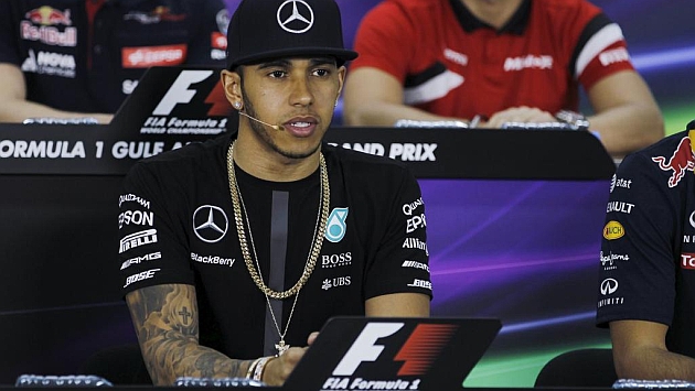 Hamilton pide dejar que los hechos hablen en la pista tras la polmica con Rosberg