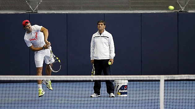Toni Nadal: Si seguimos en esta lnea, Rafa puede ganar Roland Garros