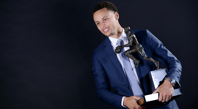 Las genialidades y 'burradas' que han coronado a Curry como MVP de la NBA