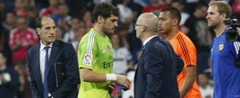 Casillas dedic gestos a la grada tras ser pitado