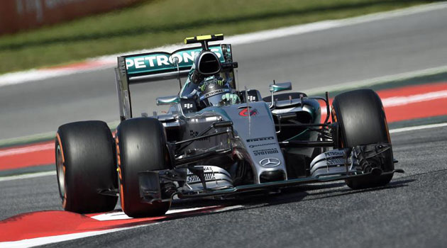 Sainz, soberbio; Rosberg, pole