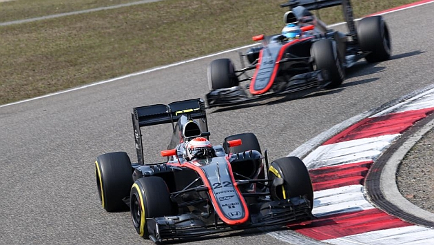 McLaren previno a Alonso de un duro primer ao