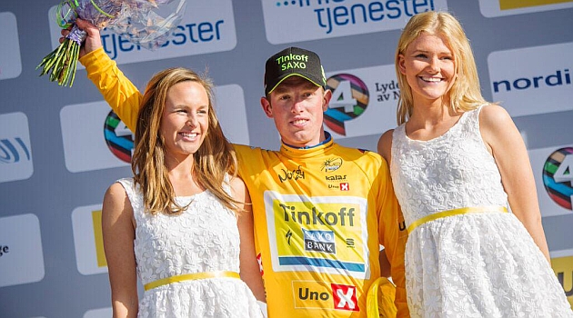 Hansen en el podio final de la carrera. FOTO: Prensa Tinkoff-Saxo