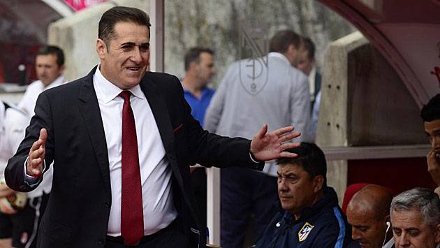 Sandoval sonre en el Granada-Atltico. / AFP