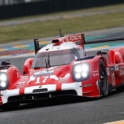 Porsche da el primer aviso en los test de Le Mans