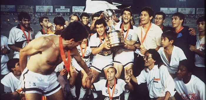 Olimpia se ofusca por acusaciones de soborno en la Copa Libertadores 1990